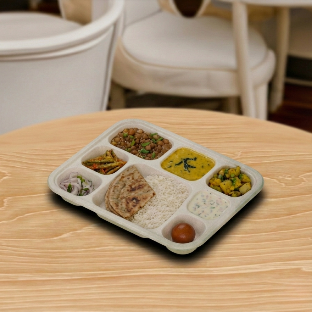 8 CP MEAL TRAY WITH LID (ANTI LEAK)